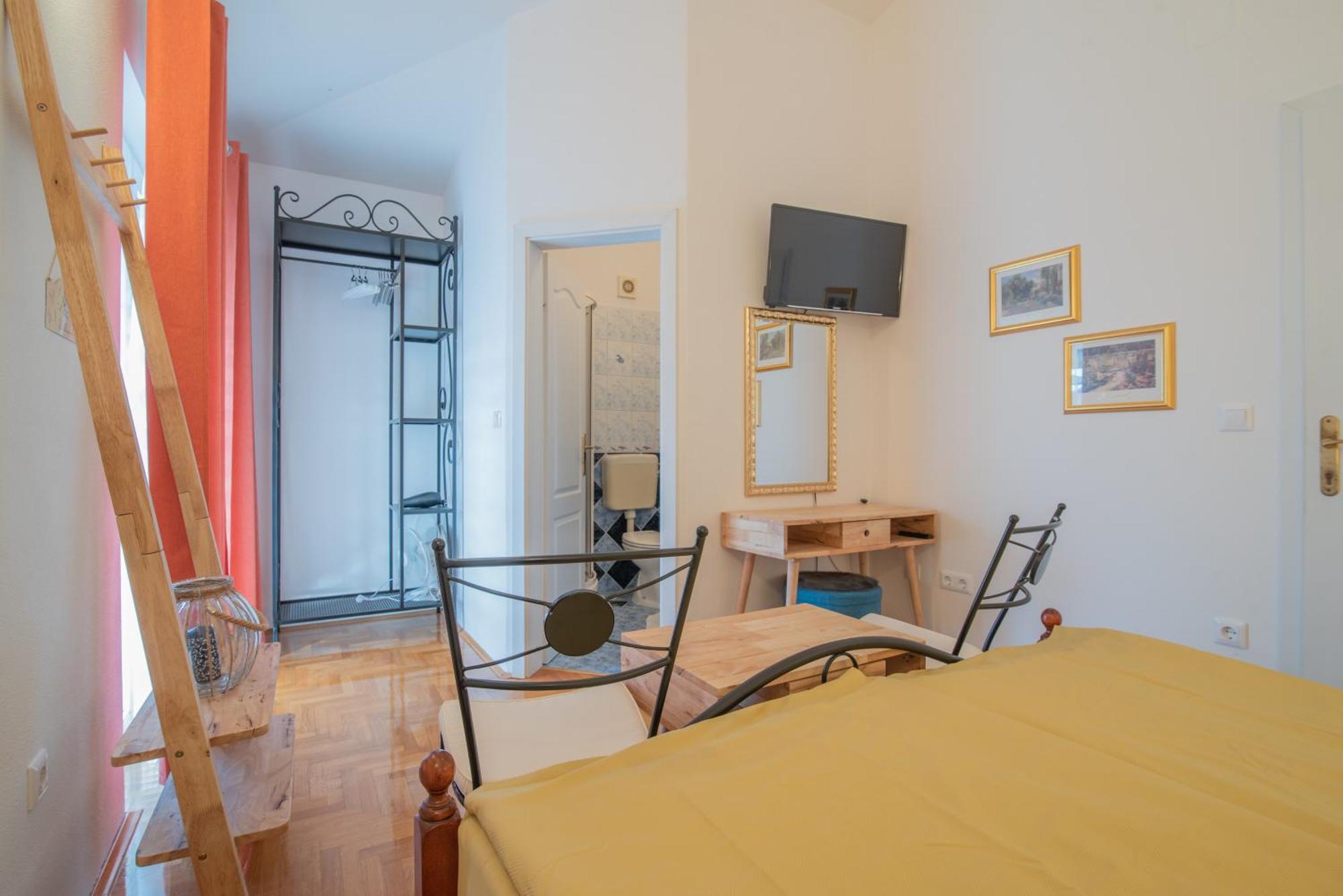 Hotel Villa Vera 2 Fazana Bagian luar foto