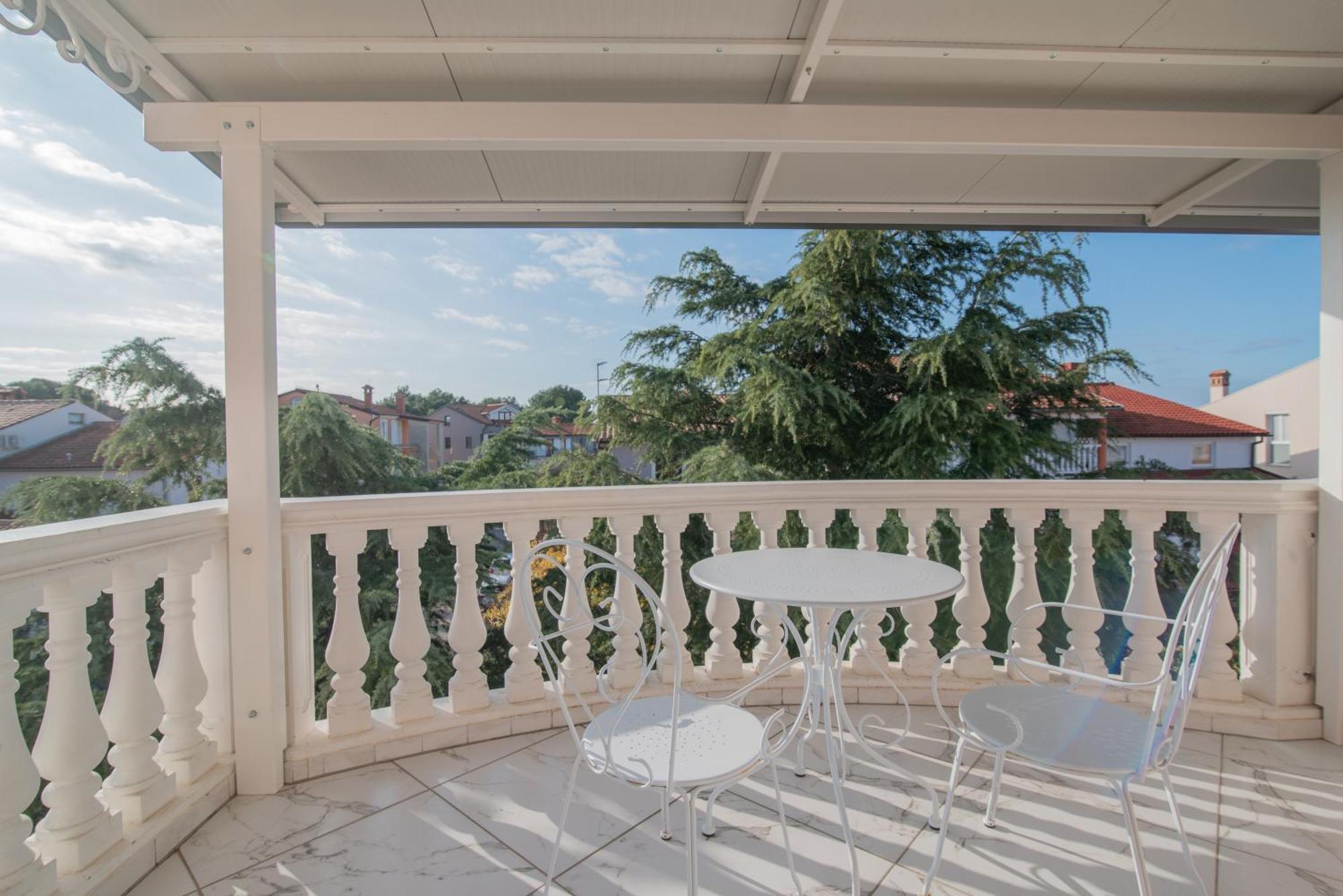 Hotel Villa Vera 2 Fazana Bagian luar foto